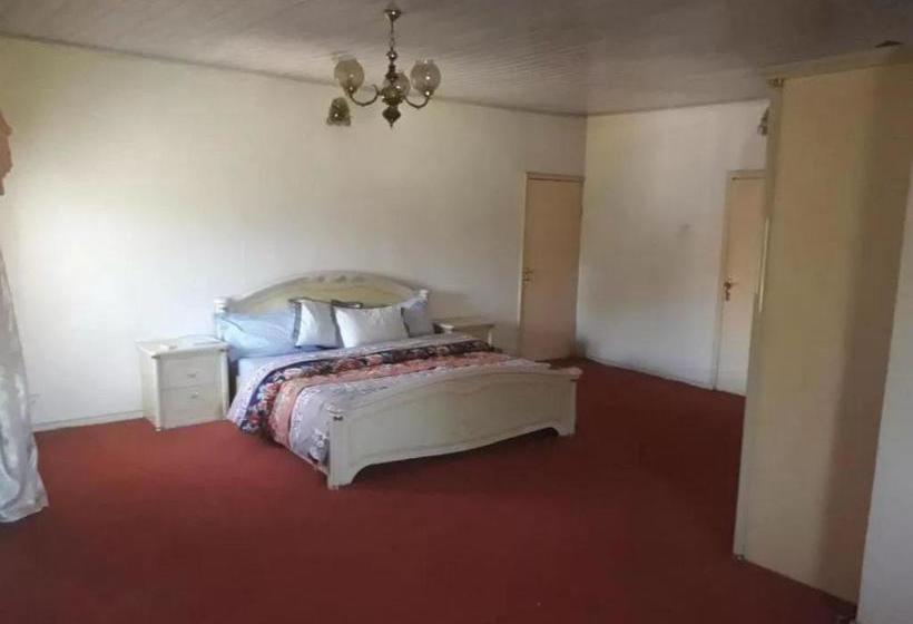 پانسیون Hatfield  And Suites Luxury