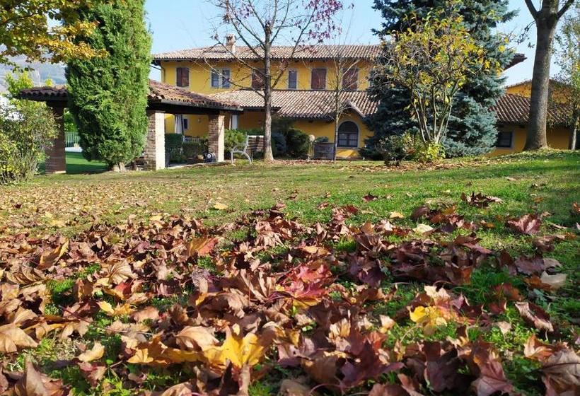 ホテル La Bossolasca Albergo Ristorante