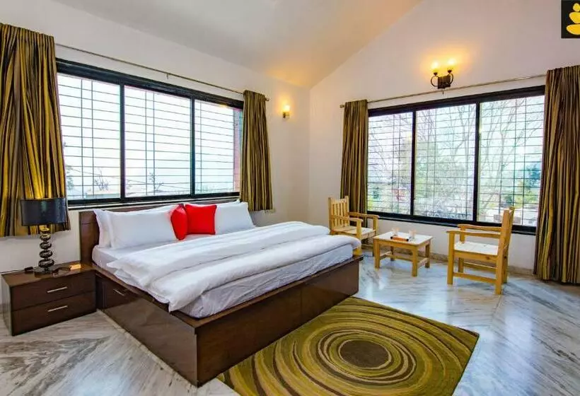 Hotelli Livingstone 4 Bhk Villa Bhimtal