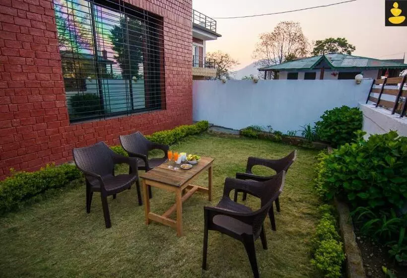 Hotelli Livingstone 4 Bhk Villa Bhimtal