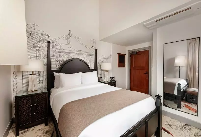 Hotelli The Lodge At St Edward State Park