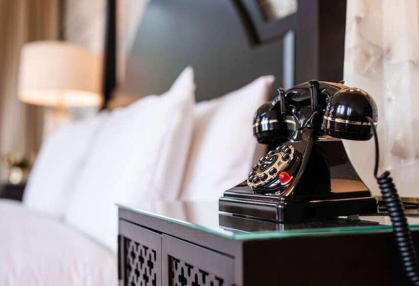 فندق The Lodge At St Edward State Park