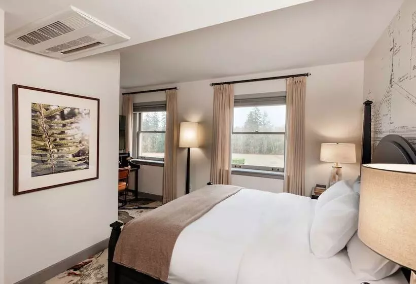 Hotelli The Lodge At St Edward State Park