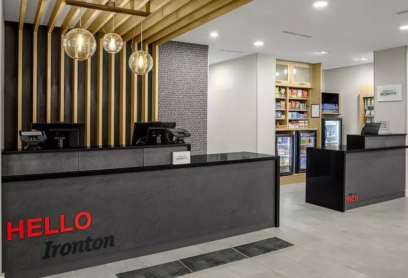 Hotelli Towneplace Suites By Marriott Ironton