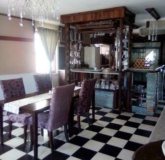 Majatalo Bergsig Bread & Barrel