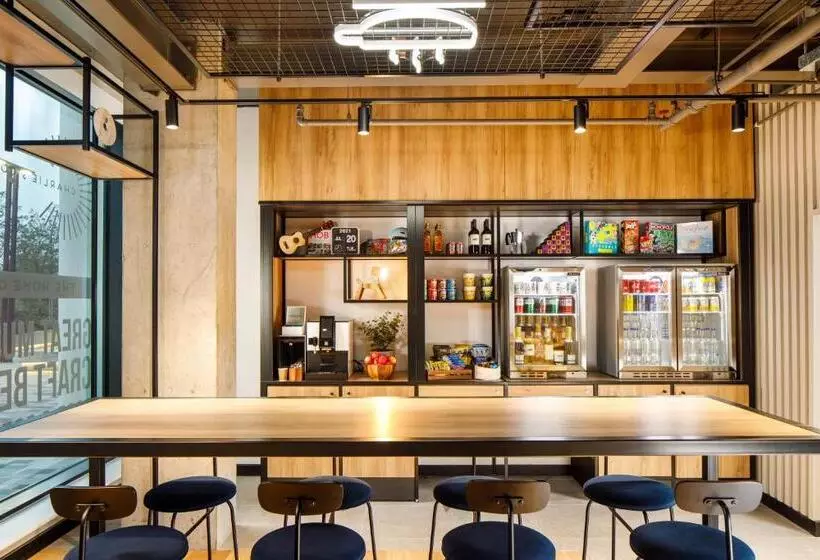 Aparthotel Adagio London Sutton Point