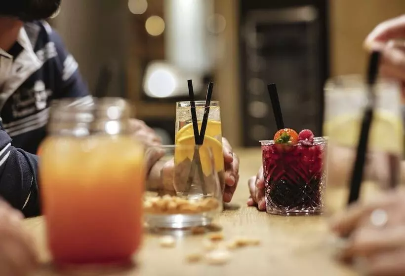 Aparthotel Adagio London Sutton Point