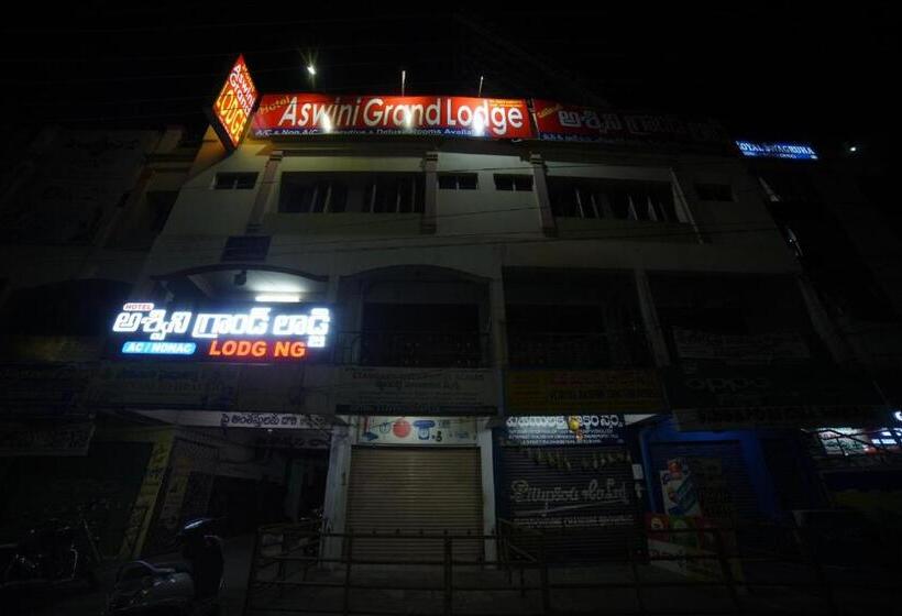 호텔 Aswini Grand Lodge