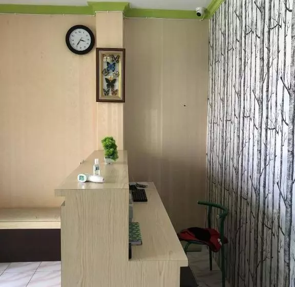ホテル Guest House Idm Inn Palu Redpartner