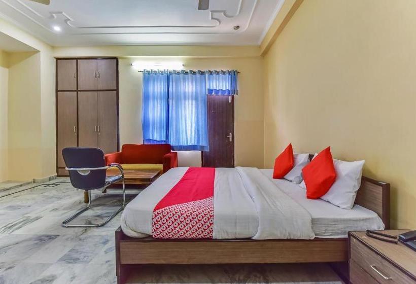 בית מלון כפרי Oyo 79437  S R