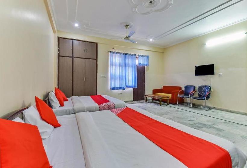 בית מלון כפרי Oyo 79437  S R