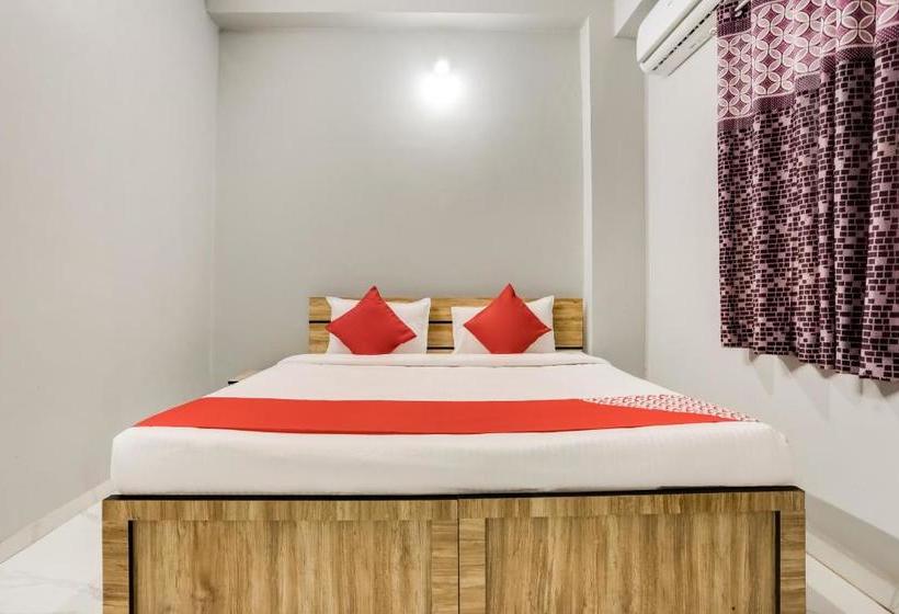 בית מלון כפרי Oyo 79965 Flagship Destiny S