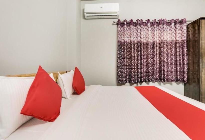 בית מלון כפרי Oyo 79965 Flagship Destiny S