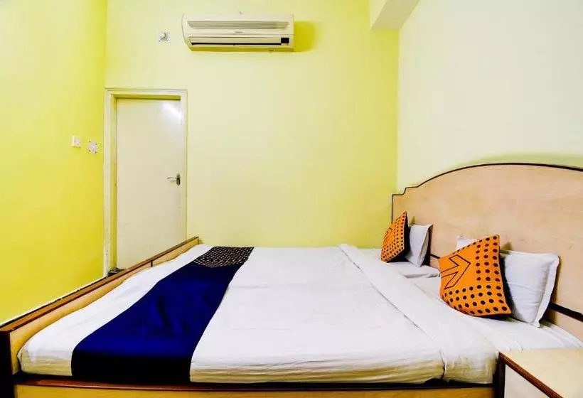 هتل Spot On 80135 Gopala Residency
