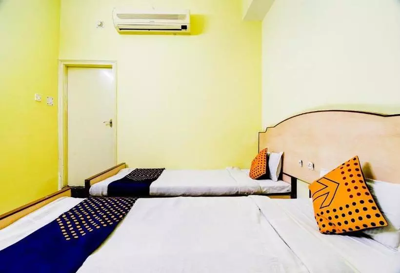 هتل Spot On 80135 Gopala Residency