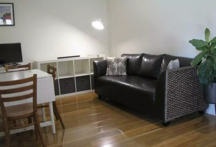 ベッドアンドブレックファースト 1839 Cottages