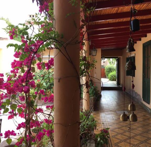 مبيت وإفطار Posada Doña Emilia Amarfil