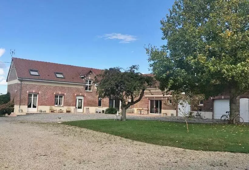 ベッドアンドブレックファースト La Suite Du 12