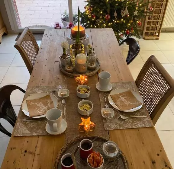 ベッドアンドブレックファースト La Suite Du 12