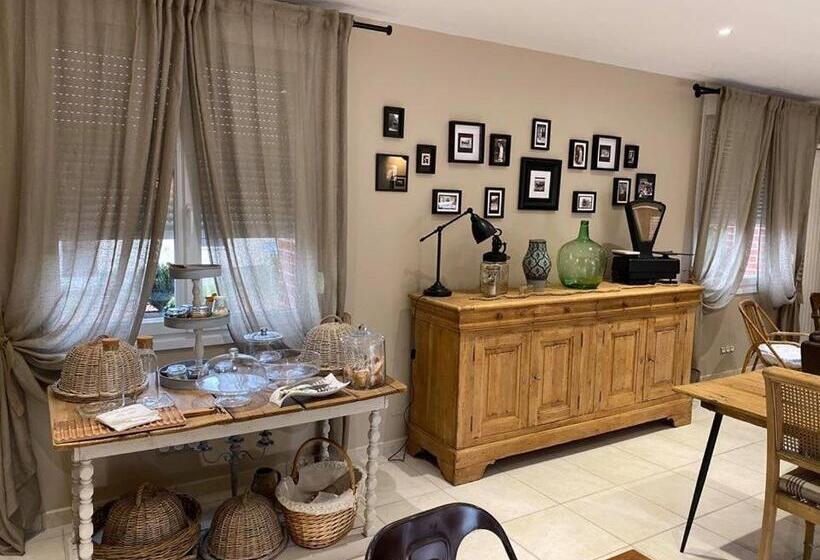 مبيت وإفطار La Suite Du 12