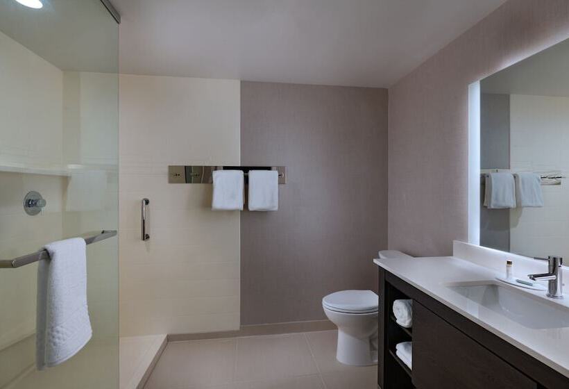 בית מלון כפרי Residence Inn New Brunswick Tower Center Blvd