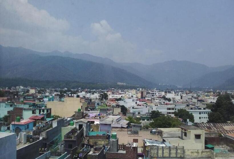 Hotel The Vilana A Unit Of Jg Developers Rishikesh