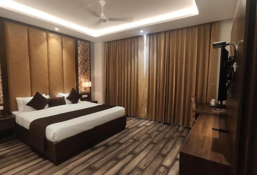 Hotel The Vilana A Unit Of Jg Developers Rishikesh