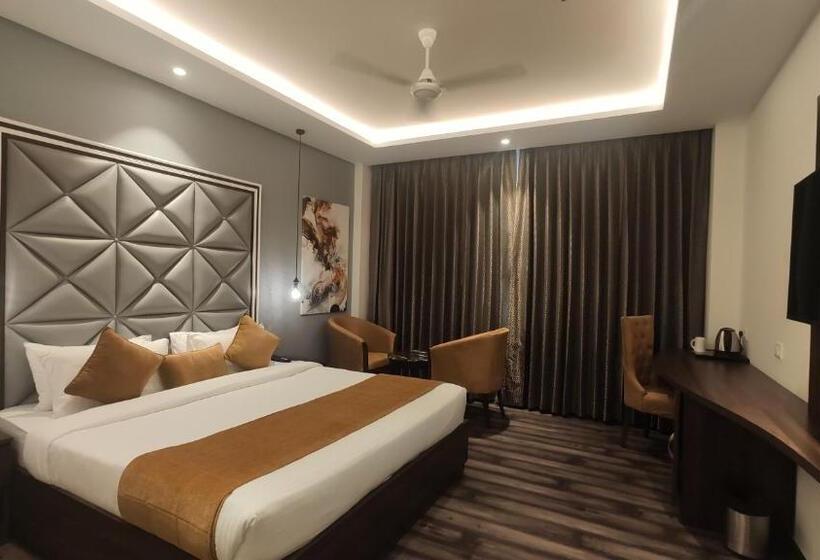 Hotel The Vilana A Unit Of Jg Developers Rishikesh