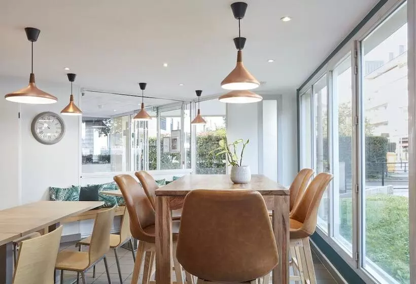 Aparthotel Adagio Access Carrières Sous Poissy