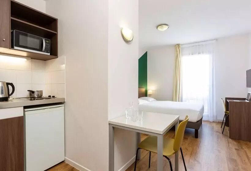 Aparthotel Adagio Access Carrières Sous Poissy