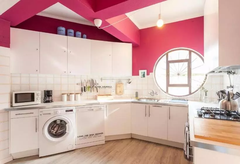 هتل Blue Buddha Beach House