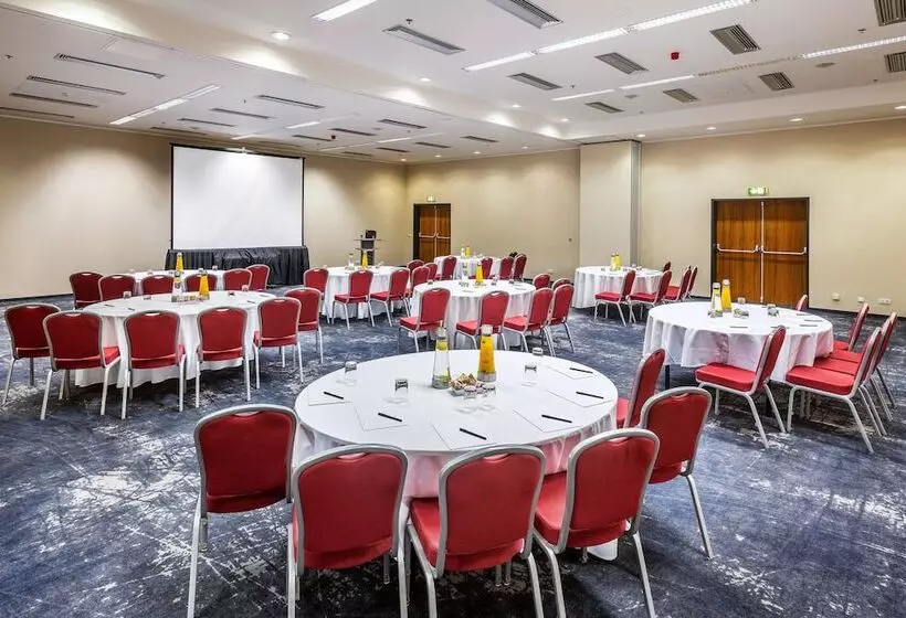 酒店 Courtyard By Marriott Prague Airport