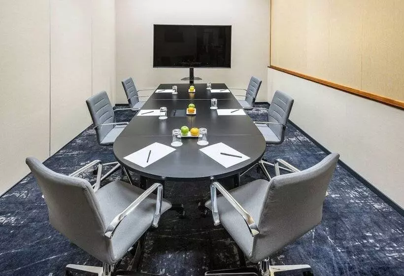 酒店 Courtyard By Marriott Prague Airport