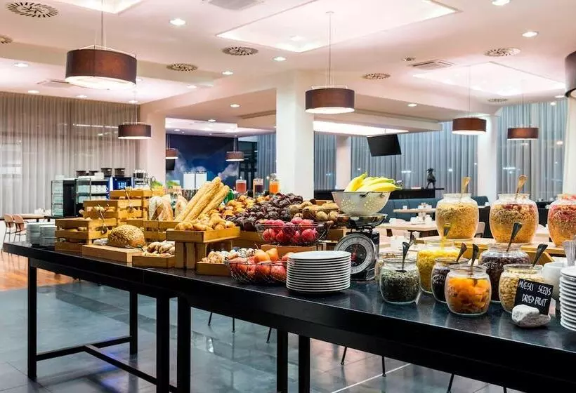 酒店 Courtyard By Marriott Prague Airport