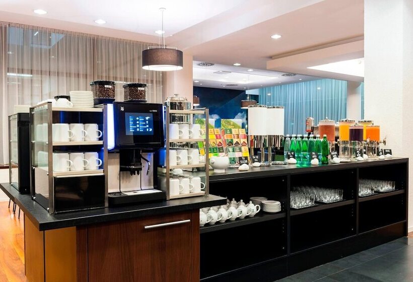 هتل Courtyard By Marriott Prague Airport