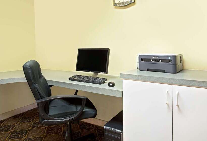 酒店 Days Inn By Wyndham Orlando Airport Florida Mall