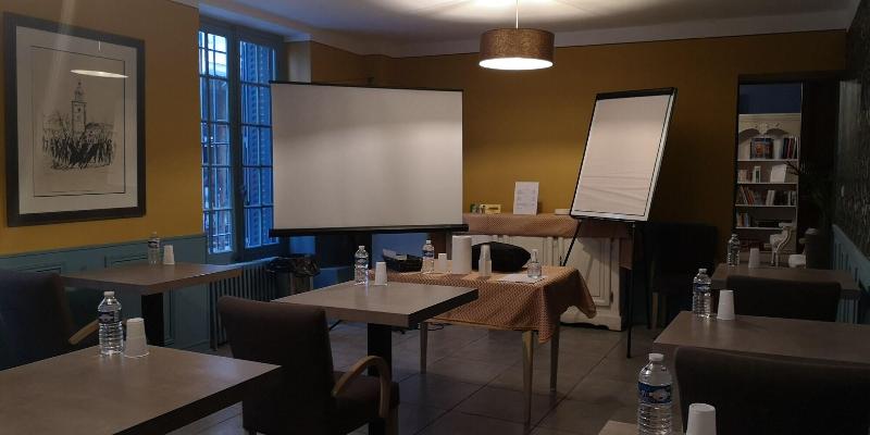 هتل De L Amphitheatre