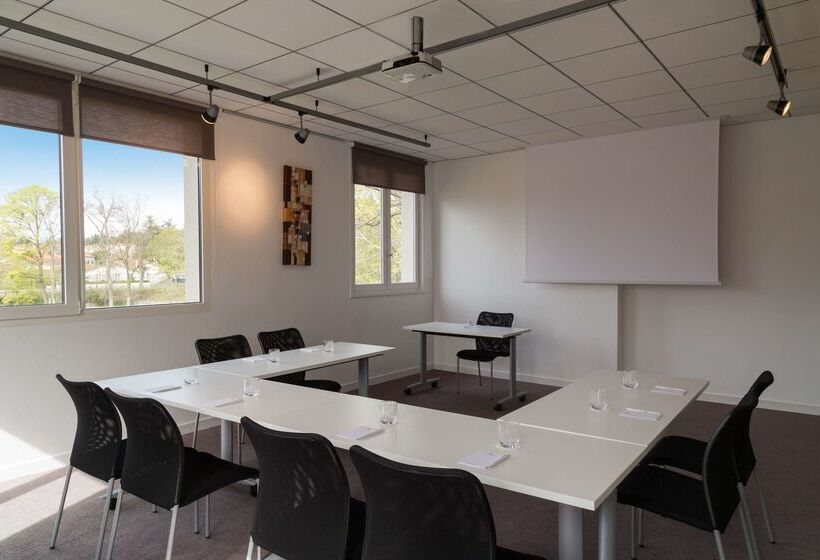 호텔 Domaine La Charpinière, The Originals Collection