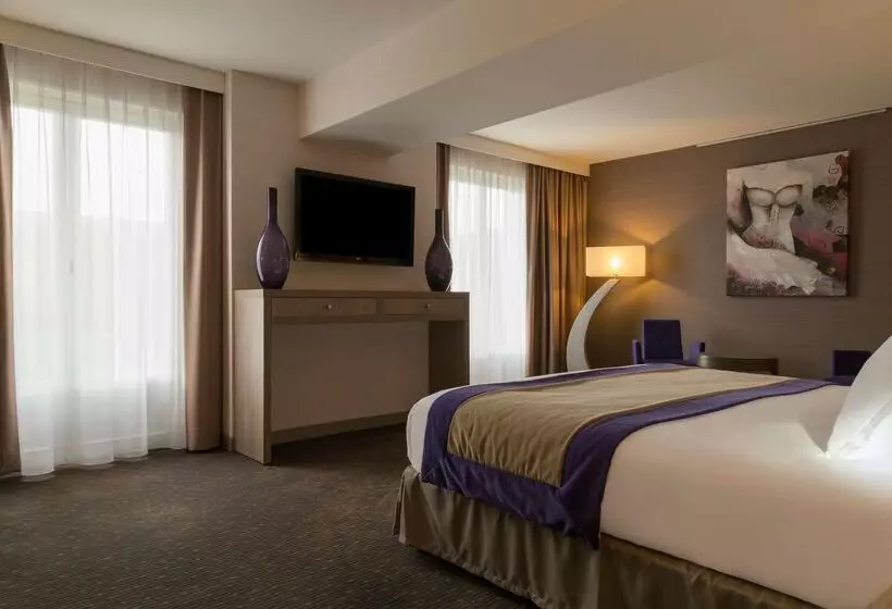 בית מלון כפרי Domaine La Charpinière, The Originals Collection