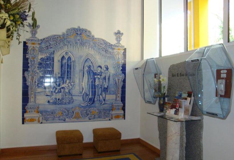 Отель D. Ines De Castro