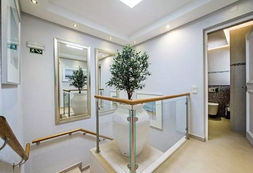 호텔 Four Seasons Country Club