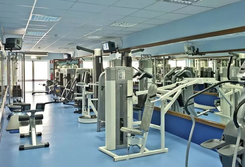 호텔 Four Seasons Country Club