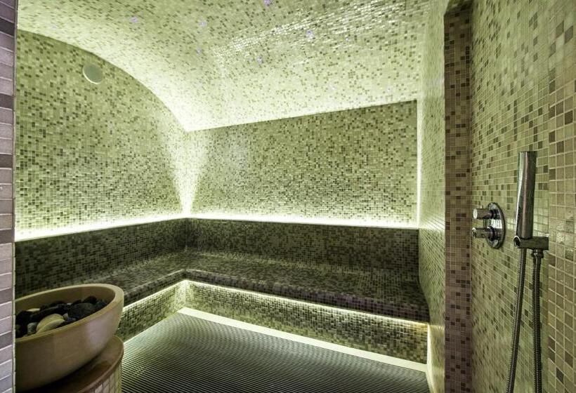 فندق Four Seasons Country Club