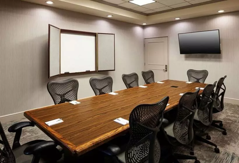 هتل Hilton Garden Inn San Diego Rancho Bernardo