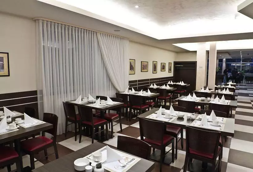 هتل Ivbergs Berlin Messe