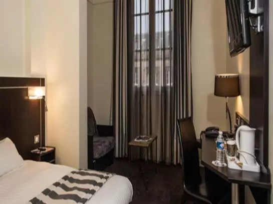 ホテル Kyriad Paris 10 Gare de L'Est