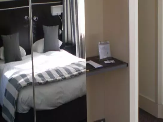 ホテル Kyriad Paris 10 Gare de L'Est