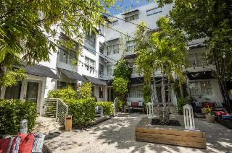 ホテル Metropole Suites South Beach