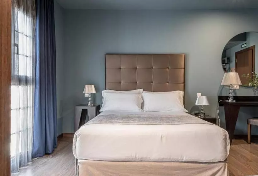 Hotel Pamplona Catedral