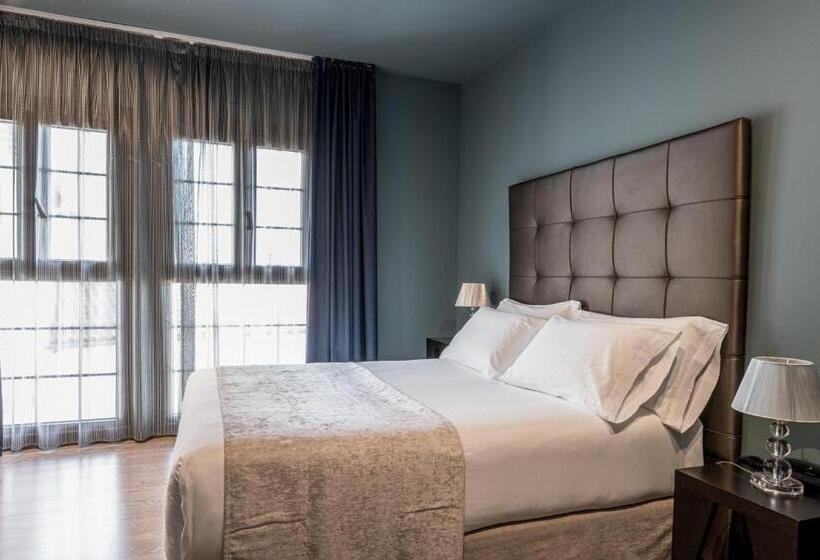 Hotel Pamplona Catedral